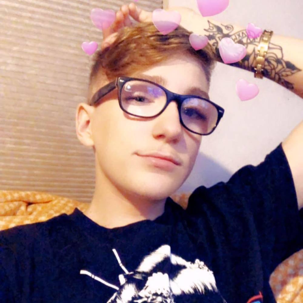 Meet your Posher, Louis